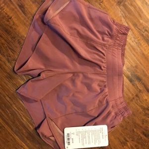 Lululemon NWT hotty hot